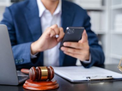 مشاوره تلفنی با وکیل